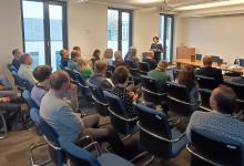 Oborni Teréz köszönti a jelenlevőket