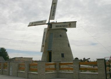 Újra működik a felsőszentiváni szélmalom