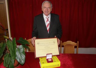 JUBILEUMI ARANYÉREM GYENGE CSABÁNAK