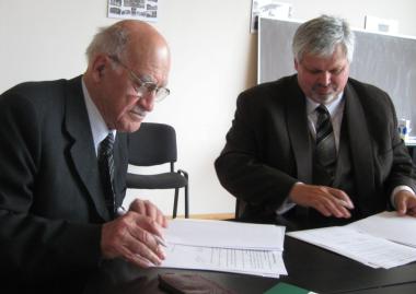 Együttműködési megállapodást kötött az EME és Sapientia-EMTE.