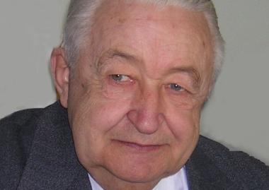 Elhunyt Pálfalvi Attila nyugalmazott egyetemi tanár