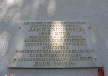 Emléktábla Jakó Zsigmondnak