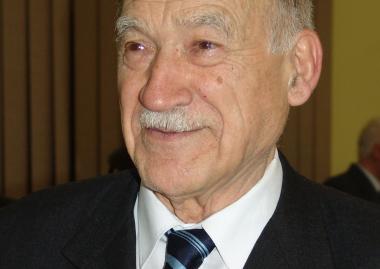 Bethlen Gábor-díjjal tüntették ki Egyed Ákos történészt, az EME volt elnökét 