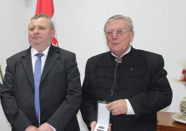 Magyar Arany Érdemkeresztet  kapott Széman Péter, az EME Szilágysomlyói fiókegyesületének elnöke