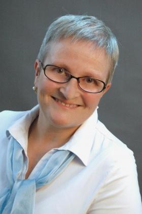 A Magyar Tudományos Akadémia külső tagjává választották Bitay Enikőt, az EME főtitkárát