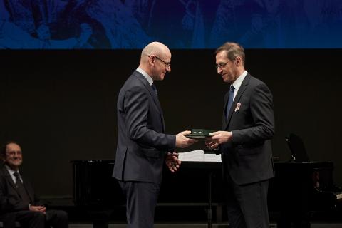 A Magyar Érdemrend tisztikeresztje kitüntetésben részesült Lupescu Radu történész, az EME tagja