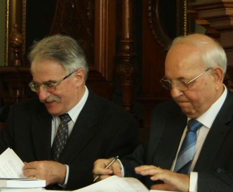 Együttműködési megállapodás a Magyar Professzorok Nemzetközi Szövetségével