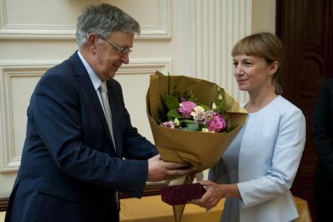 Arany János-érmet kapott Biró Annamária