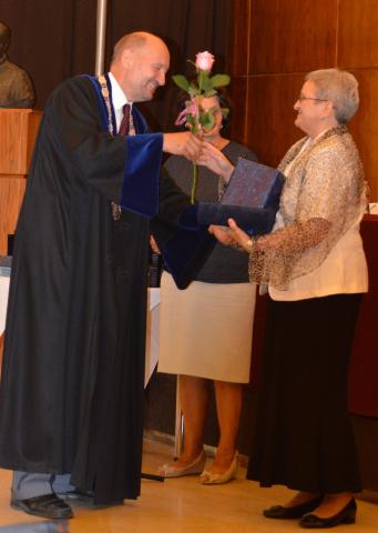 Tiszteletbeli Polgár kitüntetést kapott Bitay Enikő, az EME főtitkára