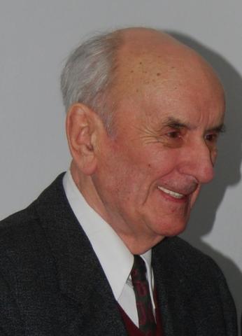 Maros Dezső 90 éves