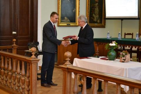 Mezei Tibor Lászlót Gr. Mikó Imre-emléklappal tüntették ki