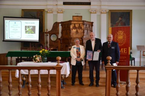 Fides et vocatio kitüntetést kapott Talpas János