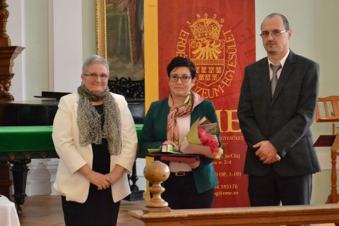 Flóra Ágnes levéltárost, tudományos kutatót Gr. Mikó Imre-emléklappal tüntették ki