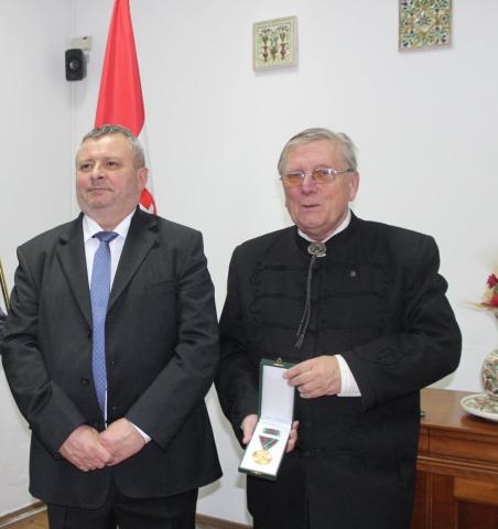 Magyar Arany Érdemkeresztet  kapott Széman Péter, az EME Szilágysomlyói fiókegyesületének elnöke