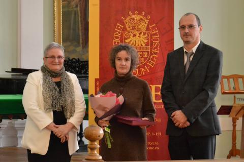 Gálfi Emőke történészt, tudományos kutatót Gr. Mikó Imre-emléklappal tüntették ki