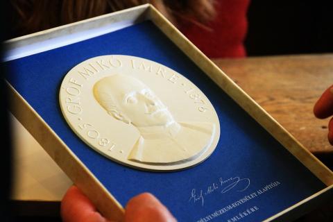 Orbán-Kis Károly egyetemi docenst Gr. Mikó Imre-emléklappal tüntették ki 