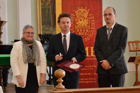 Pálfi Józsefet, a nagyváradi Partiumi Keresztény Egyetem rektorát Gr. Mikó Imre-emléklappal tüntették ki