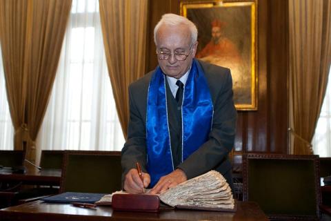 Dr. Gyéresi Árpád professzor a budapesti Semmelweis Egyetem díszdoktora